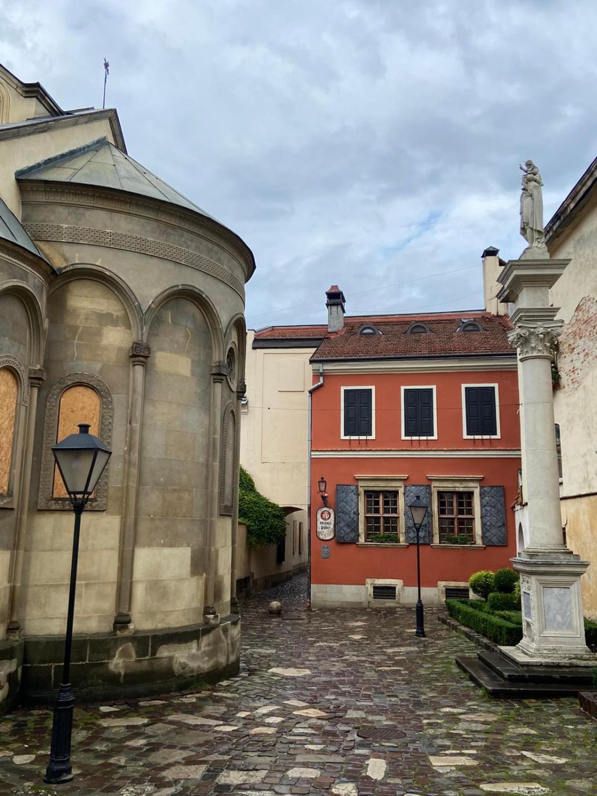 Apartments Of Lesya Ukrainka St. 25 Lwów Zewnętrze zdjęcie
